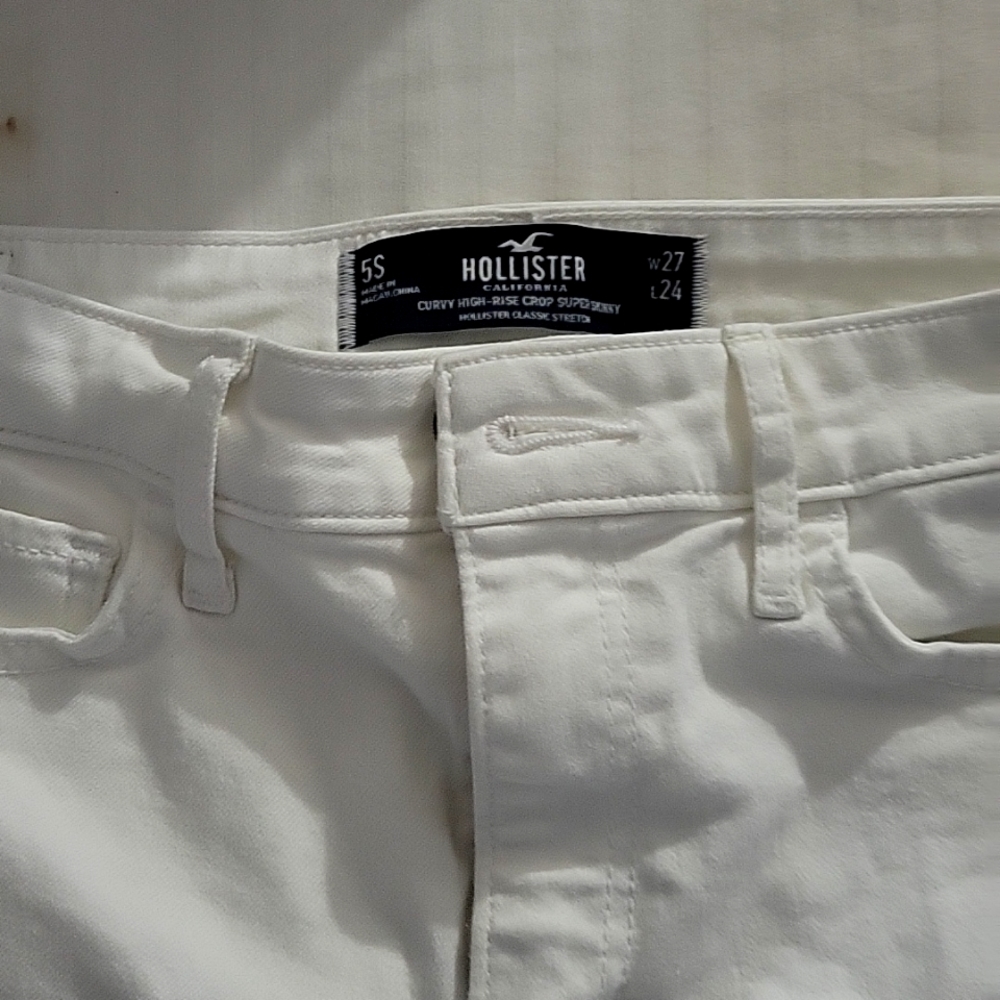 Hollister Curvy High Rise
